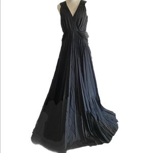 Diane Von Furstenberg Black Pleated V-Neck Evening Gown